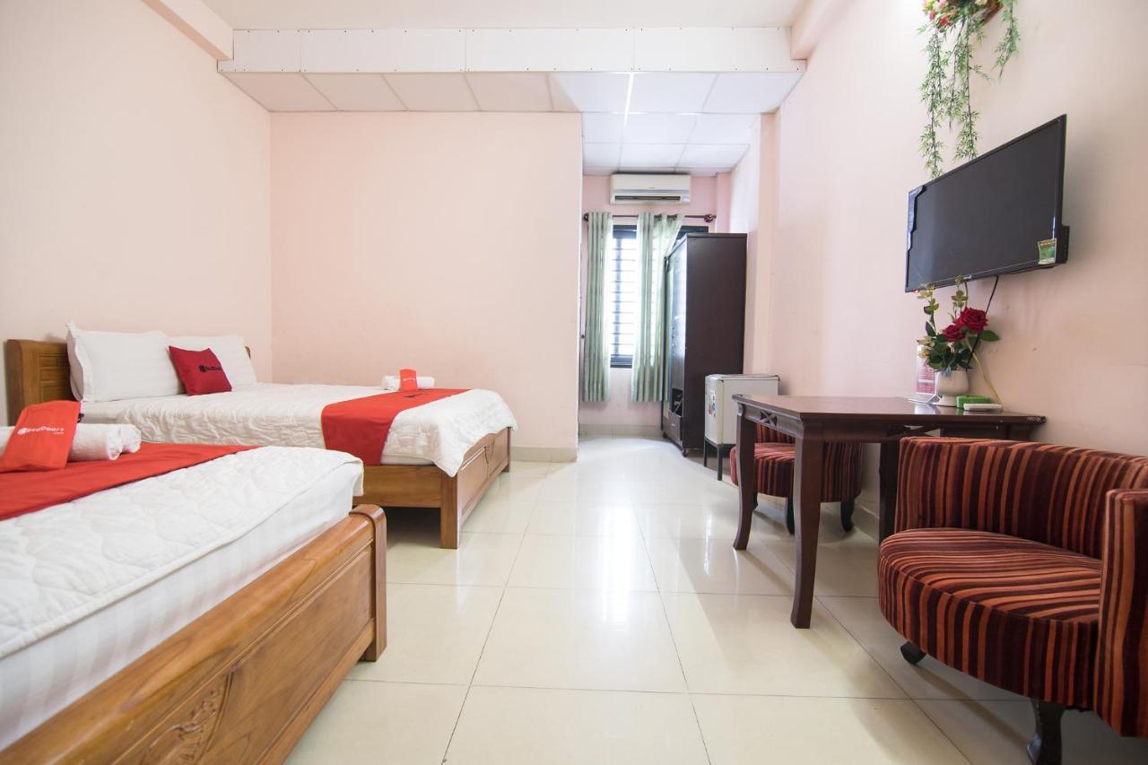 Reddoorz Plus Near Aeon Mall Tan Phu 2 Хошимин Экстерьер фото