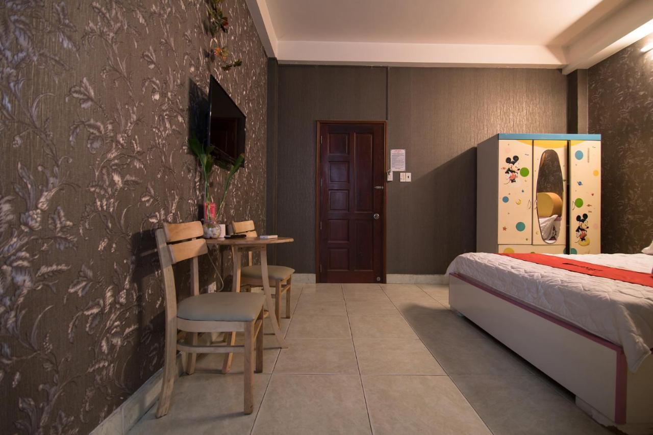 Reddoorz Plus Near Aeon Mall Tan Phu 2 Хошимин Экстерьер фото
