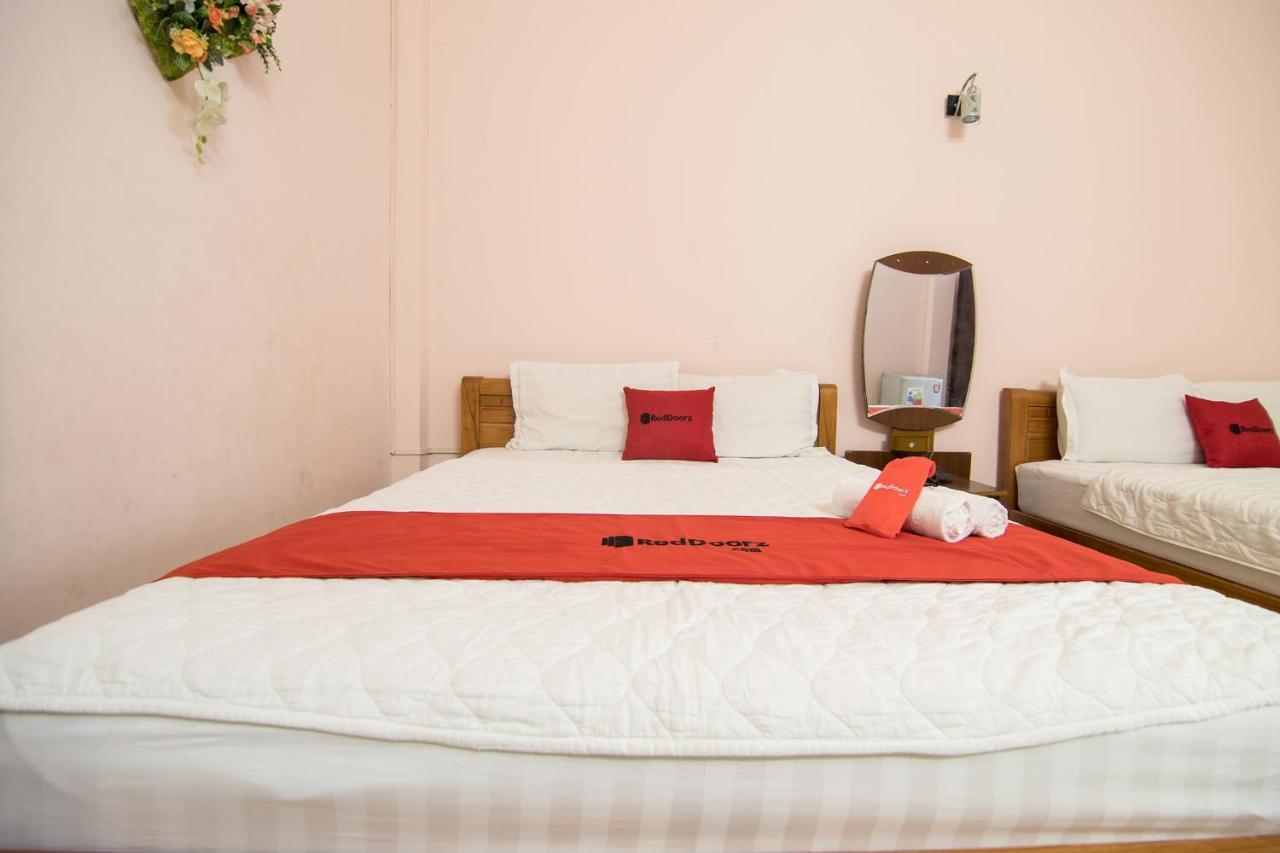 Reddoorz Plus Near Aeon Mall Tan Phu 2 Хошимин Экстерьер фото