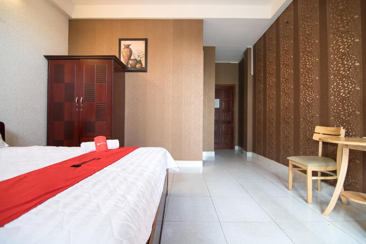 Reddoorz Plus Near Aeon Mall Tan Phu 2 Хошимин Экстерьер фото
