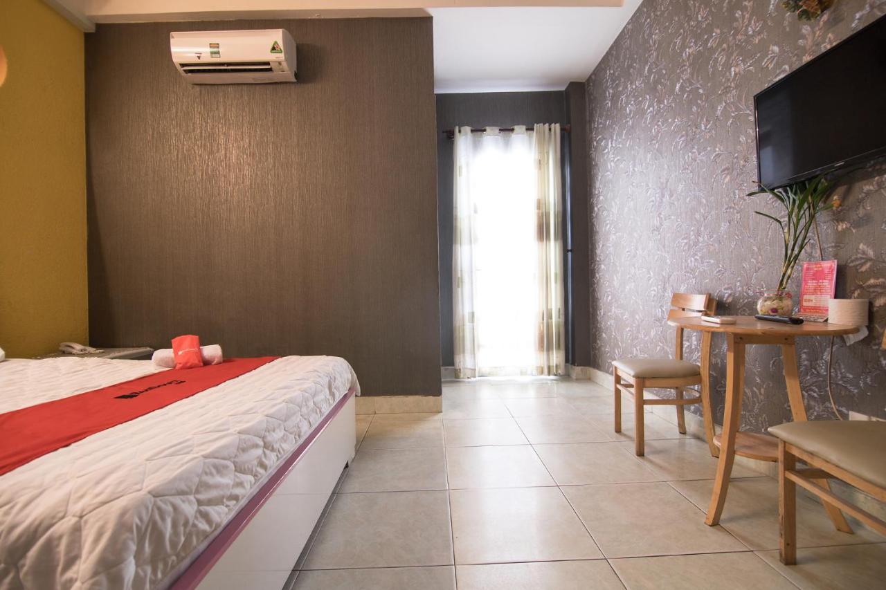 Reddoorz Plus Near Aeon Mall Tan Phu 2 Хошимин Экстерьер фото